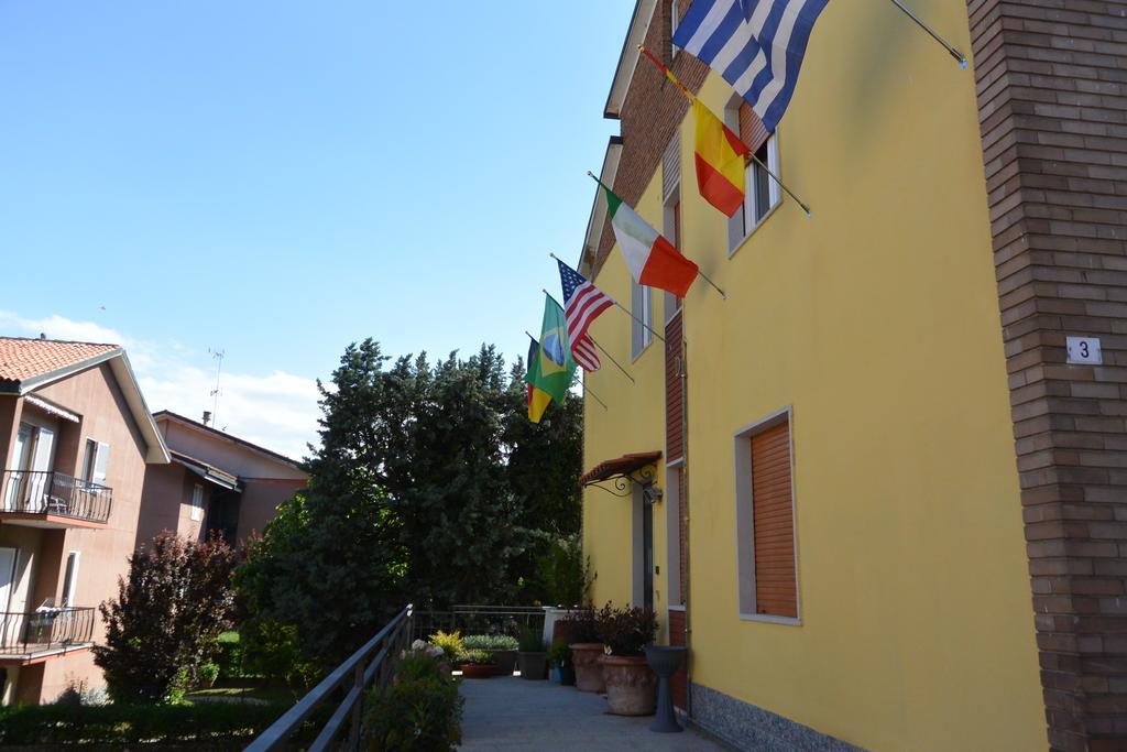 Pavia Ostello Exteriér fotografie