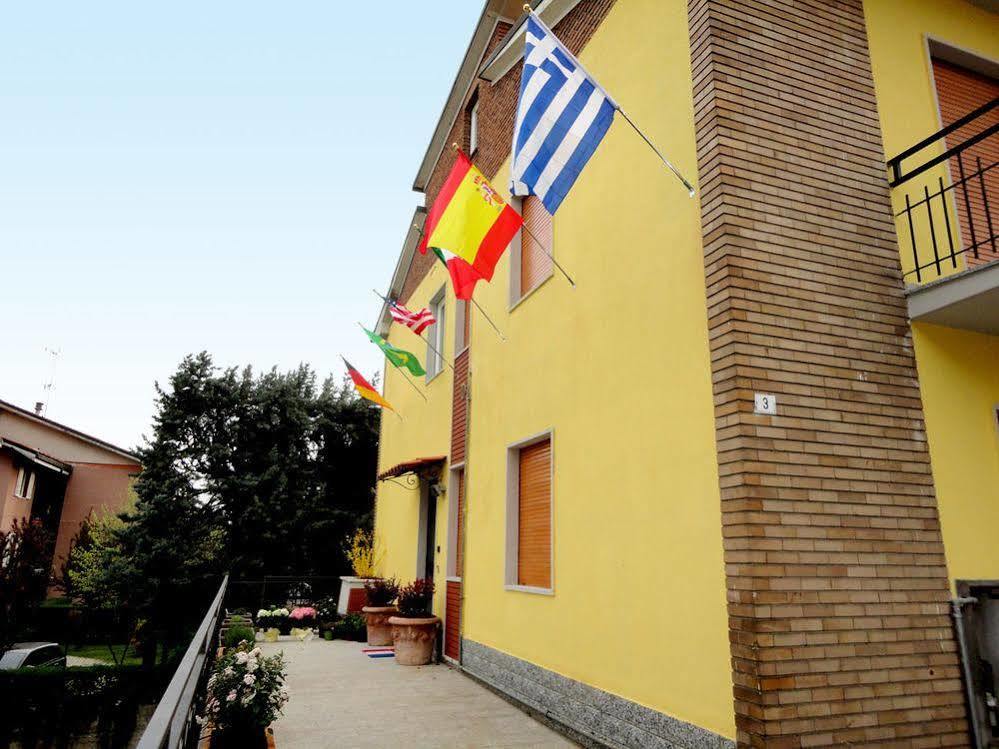 Pavia Ostello Exteriér fotografie